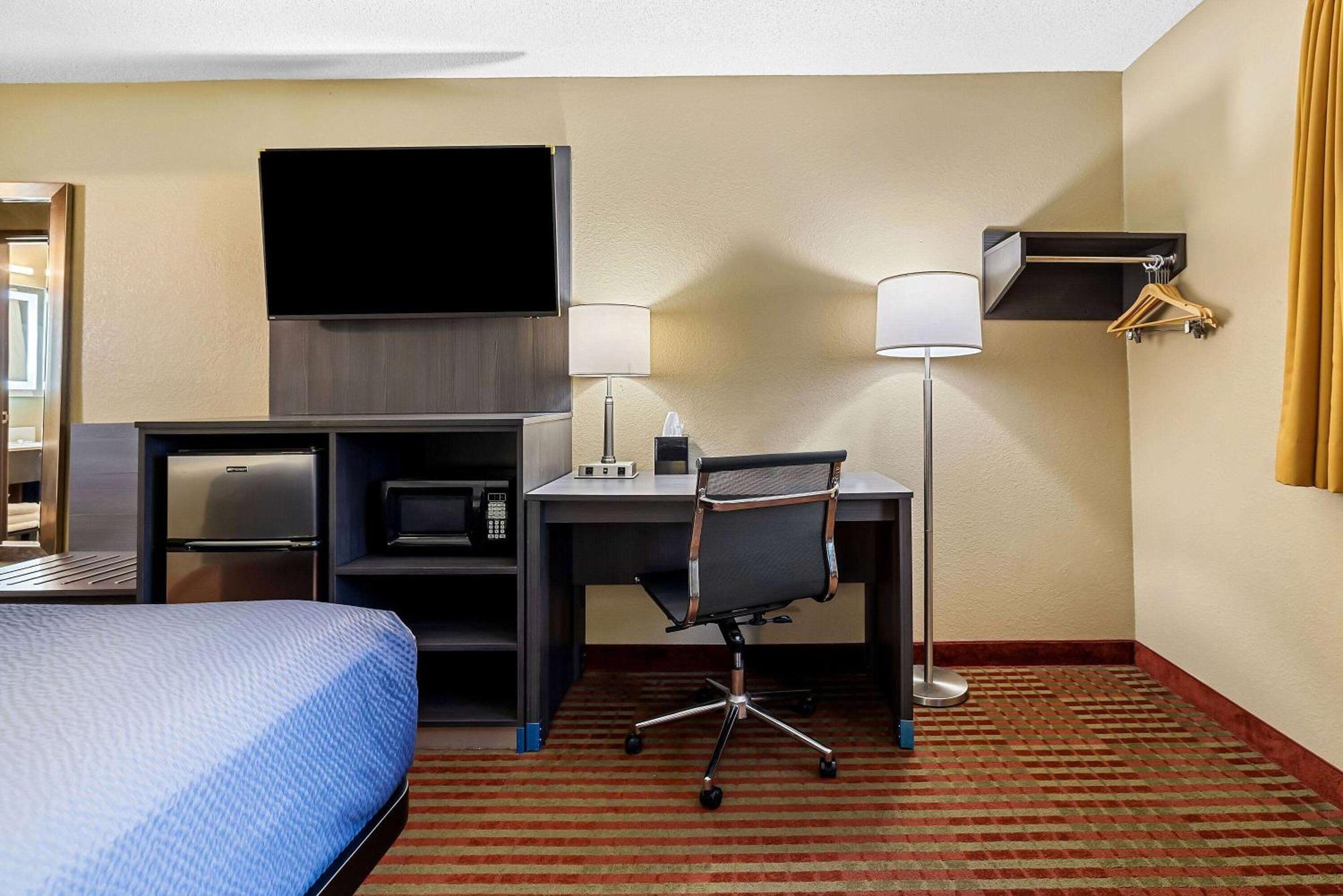 Super 8 By Wyndham Amsterdam Hotell Exteriör bild